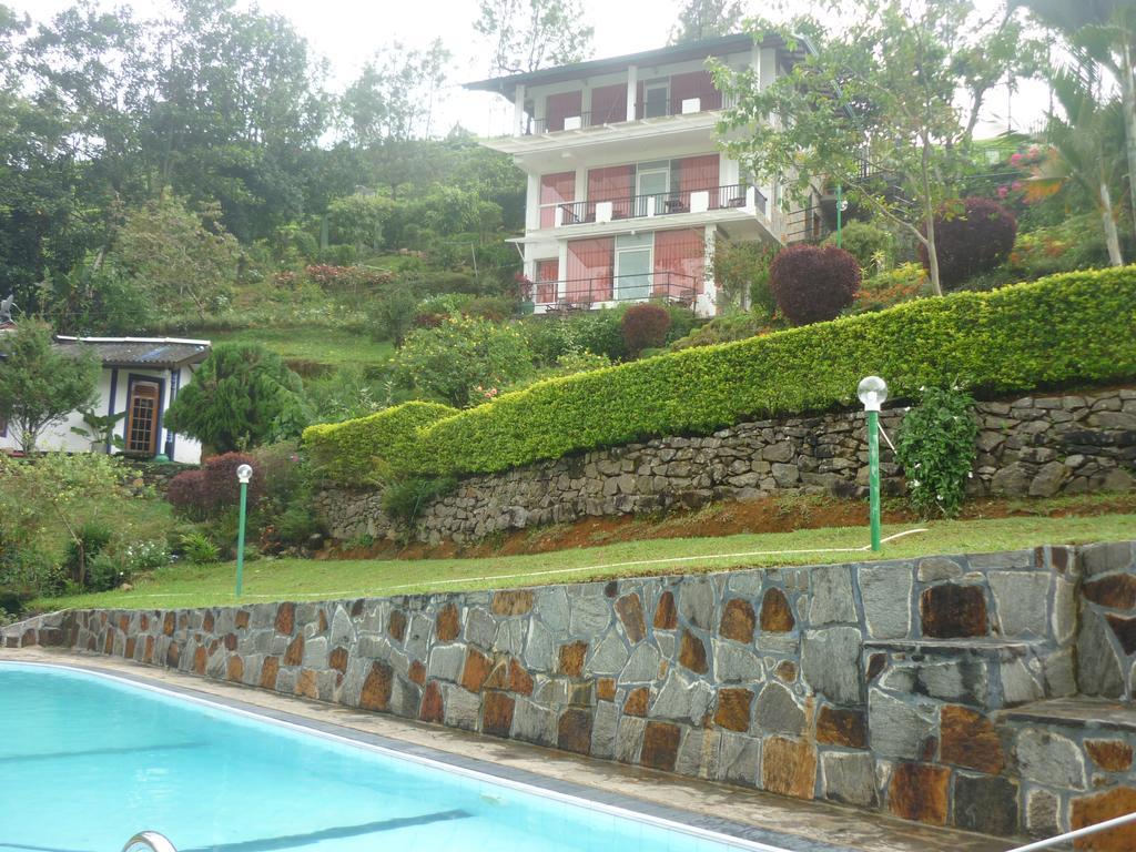 Hatton Summer House Rum bild